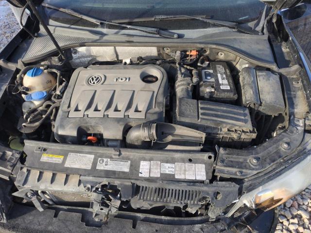Photo 11 from auction – 2014 VOLKSWAGEN PASSAT SE with VIN 1VWBN7A38EC002934