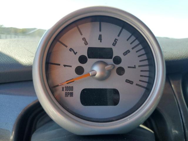 Photo 9 from auction – 2006 MINI COOPER S with VIN WMWRE33596TJ33149