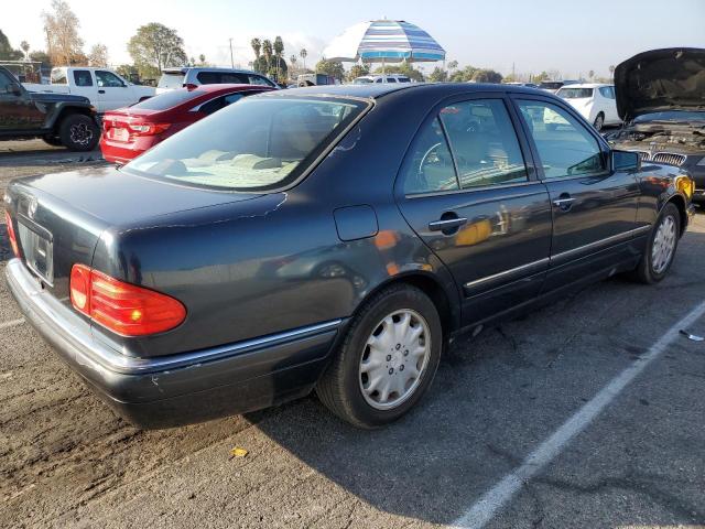 Photo 3 from auction – 1997 MERCEDES-BENZ E 320 with VIN WDBJF55FXVA430115
