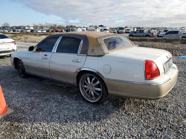 Zdjęcie 2 z aukcji – 2004 LINCOLN TOWN CAR E z VIN 1LNHM81W44Y660313