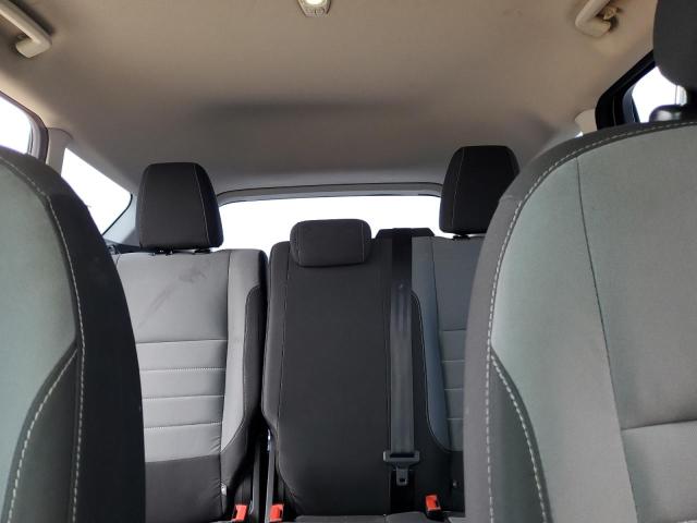 Photo 10 from auction – 2018 FORD ESCAPE S with VIN 1FMCU0F79JUA54439