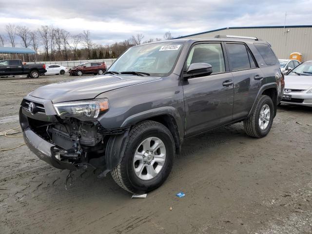Photo 1 from auction – 2022 TOYOTA 4RUNNER SR with VIN JTEEU5JR9N5270449