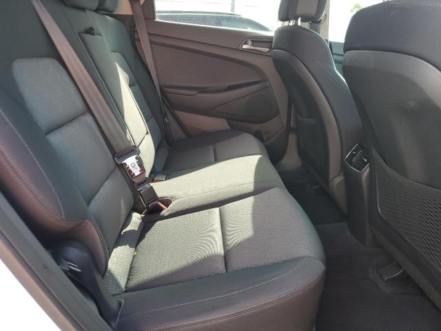 Photo 11 from auction – 2017 HYUNDAI TUCSON LIM with VIN KM8J33A26HU540174