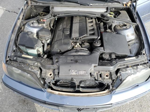 Photo 11 from auction – 2004 BMW 325 XI with VIN WBAEU33474PM61751