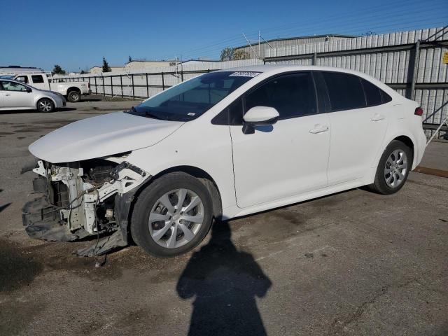 TOYOTA COROLLA LE 2022 with VIN 5YFEPMAE1NP304132 - Photo from auction