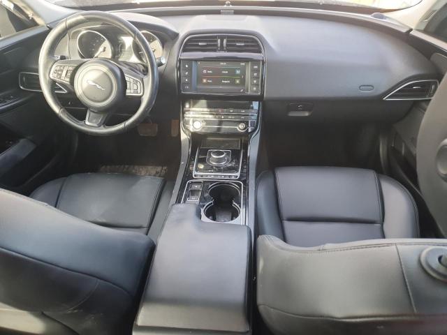 Снимка 8 от търг – 2017 JAGUAR XE с VIN SAJAR4BG0HA977089