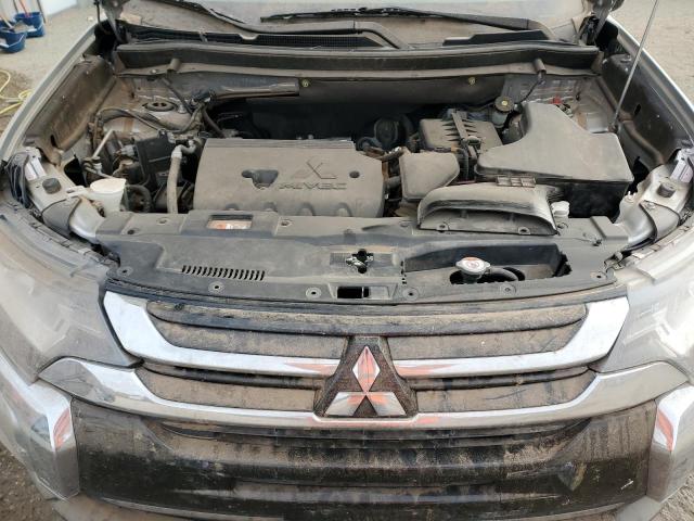 Photo 12 from auction – 2018 MITSUBISHI OUTLANDER with VIN JA4AD3A32JZ021328