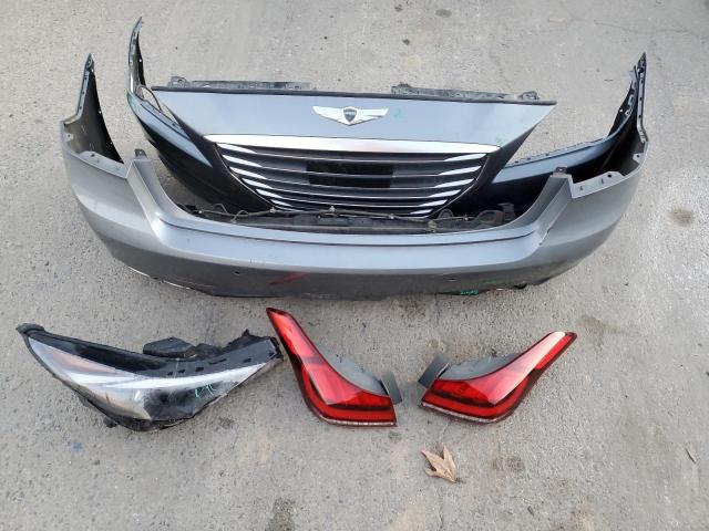 Photo 12 from auction – 2015 HYUNDAI GENESIS 5. with VIN KMHGN4JF2FU069411