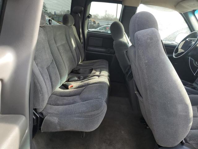 Photo 10 from auction – 2003 CHEVROLET SILVERADO with VIN 2GCEC19T131142186