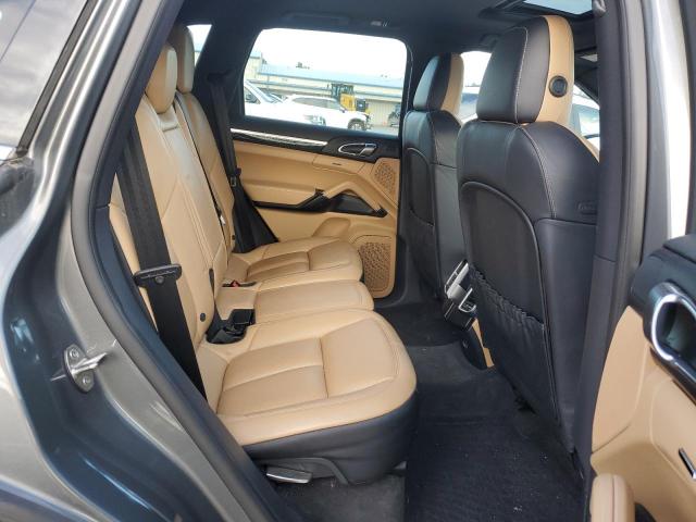 Photo 11 from auction – 2018 PORSCHE CAYENNE with VIN WP1AA2A25JKA05180