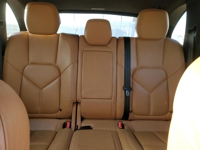 Photo 10 from auction – 2014 PORSCHE CAYENNE with VIN WP1AF2A25ELA32283