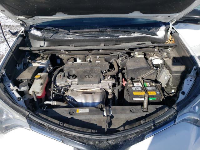 Photo 12 from auction – 2018 TOYOTA RAV4 LE with VIN 2T3BFREV3JW764213