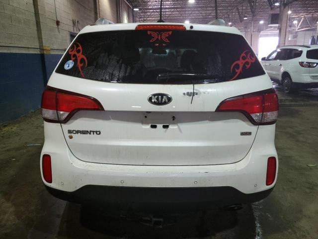 Photo 6 from auction – 2015 KIA SORENTO LX with VIN 5XYKTCA65FG653138