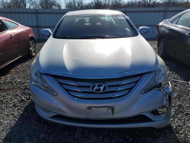 Photo 5 from auction – 2012 HYUNDAI SONATA SE with VIN 5NPEC4AC5CH390338