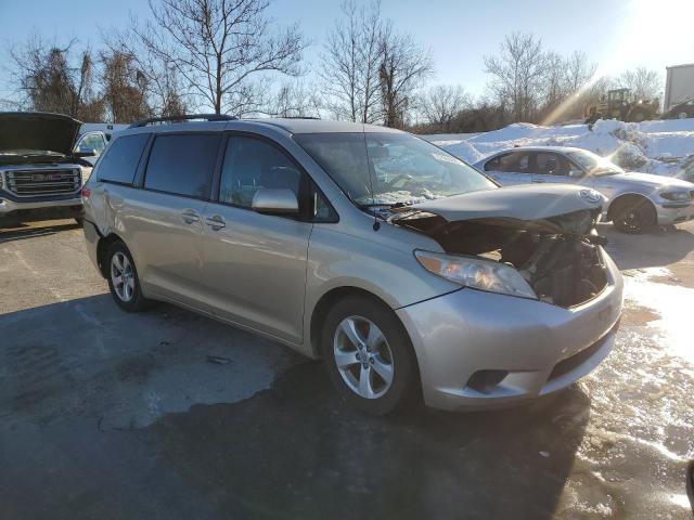 Photo 4 from auction – 2013 TOYOTA SIENNA LE with VIN 5TDKK3DC6DS357632