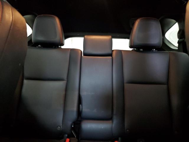 Photo 10 from auction – 2016 TOYOTA RAV4 SE with VIN JTMJFREV2GJ058501