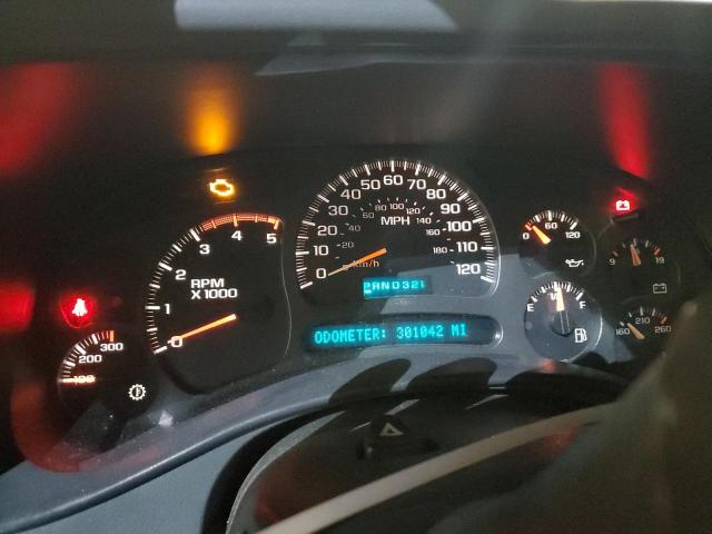 Photo 9 from auction – 2004 CHEVROLET SILVERADO with VIN 1GCHK29214E311507