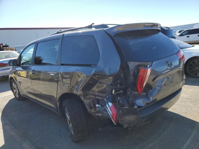 Photo 2 from auction – 2017 TOYOTA SIENNA LE with VIN 5TDKZ3DC4HS827979