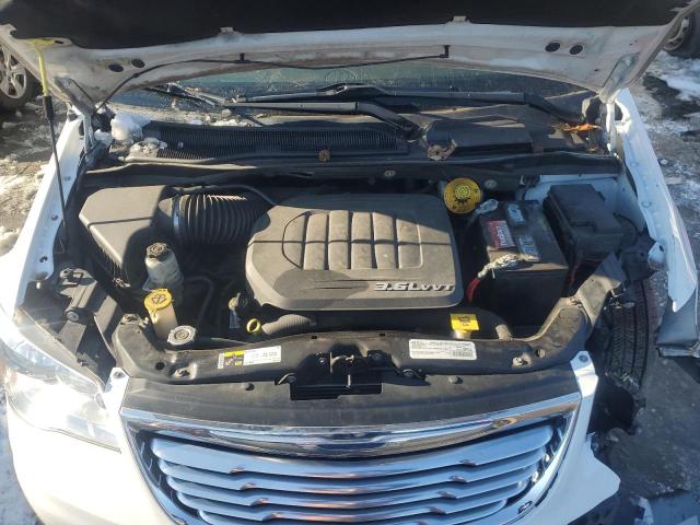 Photo 12 from auction – 2016 CHRYSLER TOWN & COU with VIN 2C4RC1BGXGR298331