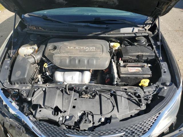 Photo 11 from auction – 2017 CHRYSLER 200 LIMITE with VIN 1C3CCCABXHN504547
