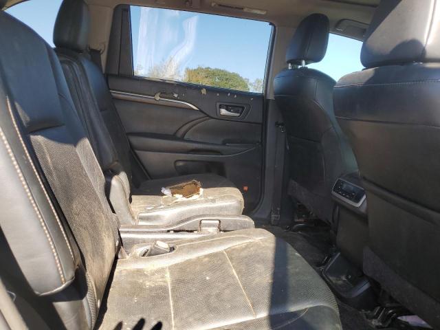 Photo 11 from auction – 2015 TOYOTA HIGHLANDER with VIN 5TDDKRFHXFS102442