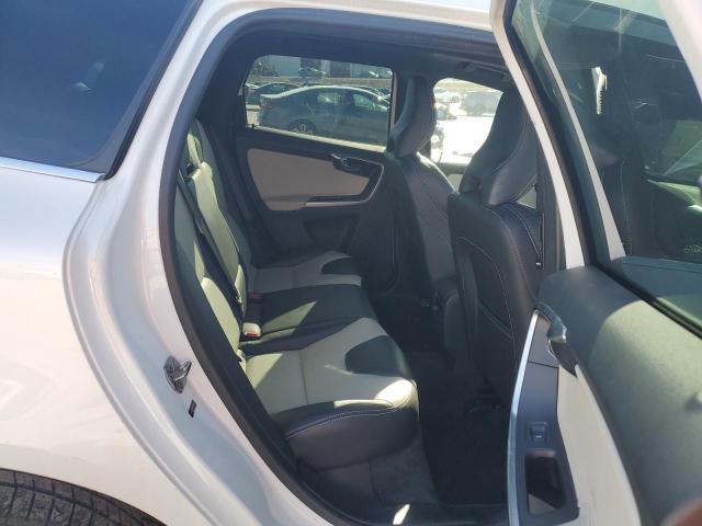 Photo 11 from auction – 2015 VOLVO XC60 T5 PR with VIN YV440MDK0F2705007