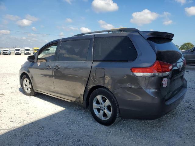 Photo 2 from auction – 2011 TOYOTA SIENNA LE with VIN 5TDKK3DCXBS133275