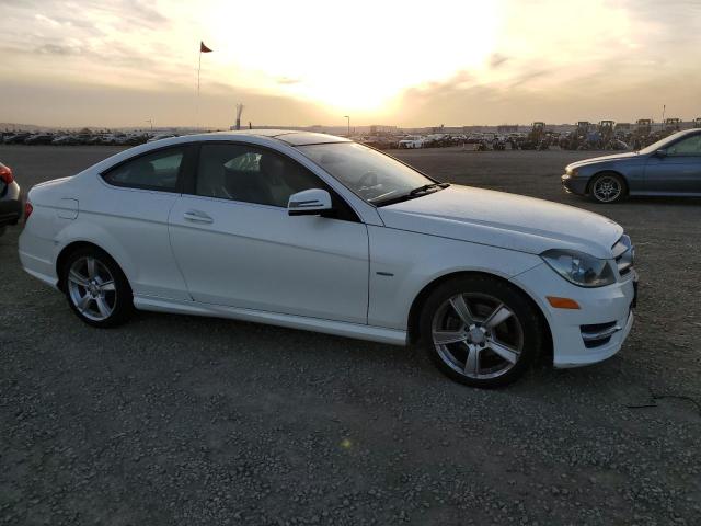 Photo 4 from auction – 2012 MERCEDES-BENZ C-CLASS with VIN WDDGJ4HB2CF891795