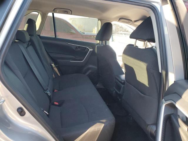 Photo 11 from auction – 2019 TOYOTA RAV4 LE with VIN 2T3H1RFV8KW036847
