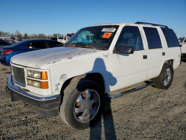Photo 1 from auction – 1997 GMC YUKON with VIN 1GKEK13R7VJ748007