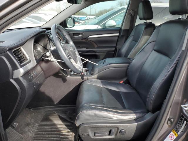 Photo 7 from auction – 2018 TOYOTA HIGHLANDER with VIN 5TDKZRFH5JS278021