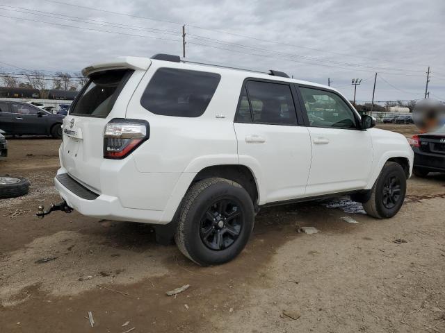 Photo 3 from auction – 2022 TOYOTA 4RUNNER SR with VIN JTEEU5JR4N5267829