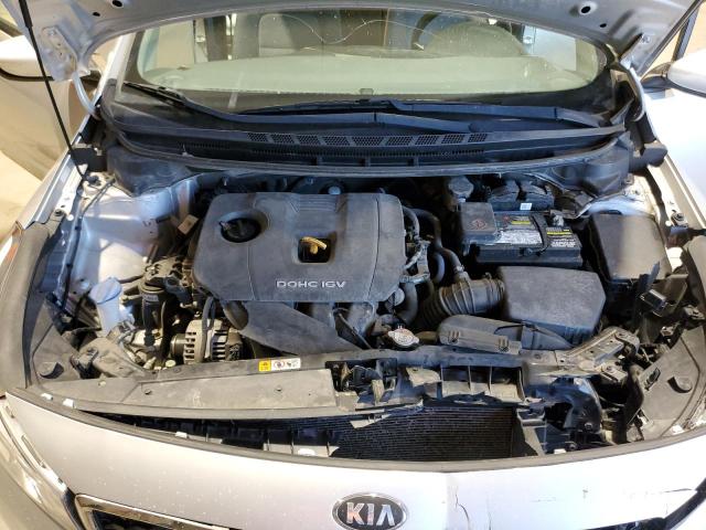Photo 11 from auction – 2017 KIA FORTE LX with VIN 3KPFK4A74HE143379