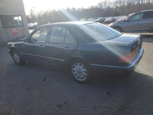 Photo 2 from auction – 1999 MERCEDES-BENZ E 320 with VIN WDBJF65H8XA872112