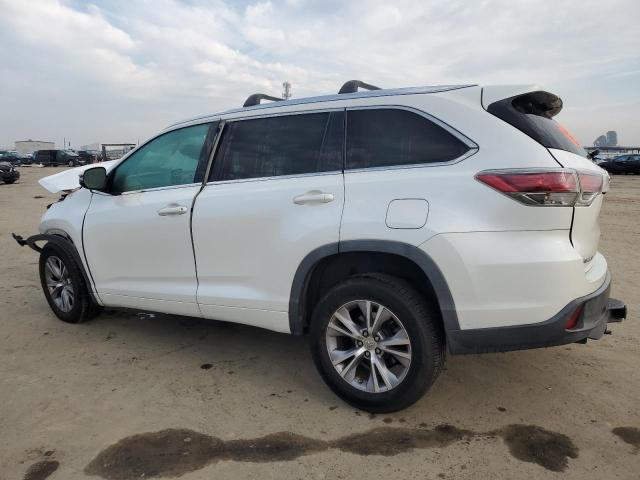 Photo 2 from auction – 2015 TOYOTA HIGHLANDER with VIN 5TDKKRFH3FS115217