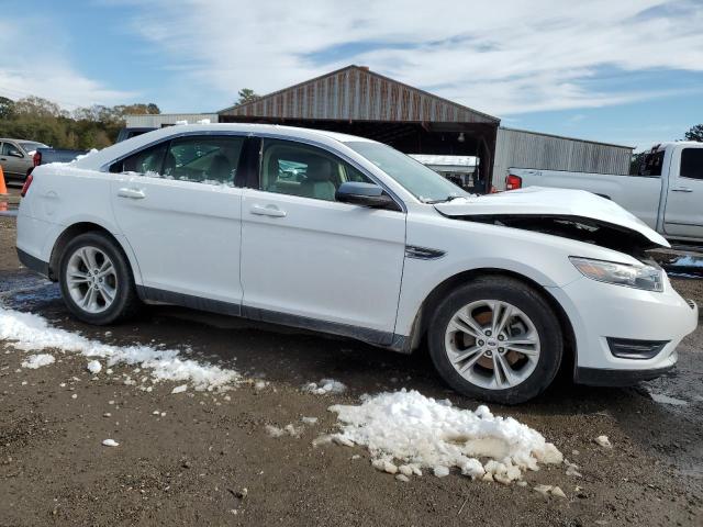 Photo 4 from auction – 2013 FORD TAURUS SEL with VIN 1FAHP2E82DG161168
