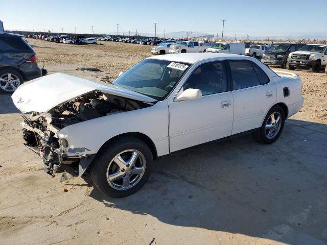 TOYOTA CAMRY LE 1992 with VIN 4T1SK12E8NU044387 - Photo from auction