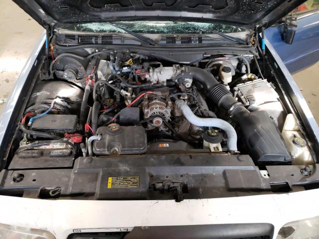 Photo 11 from auction – 2007 FORD CROWN VICT with VIN 2FAHP71W57X103815