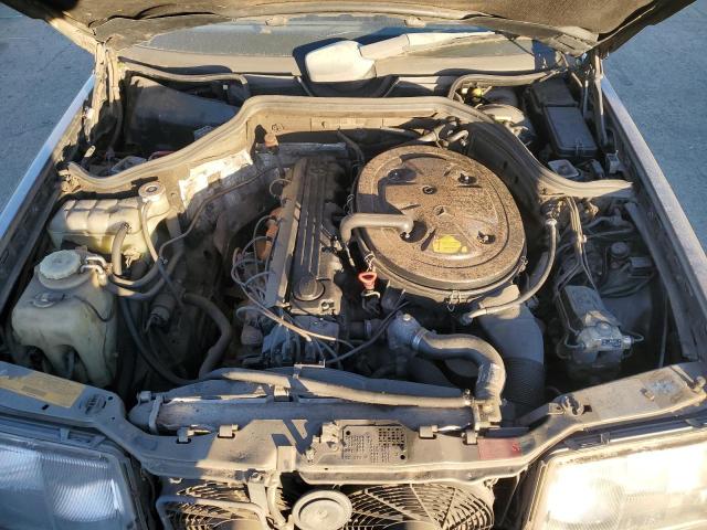 Photo 11 from auction – 1991 MERCEDES-BENZ 300 E with VIN WDBEA30D0MB398505