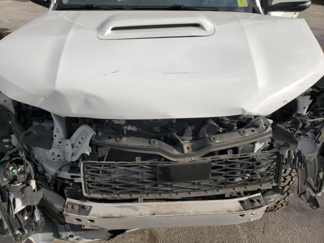 Photo 12 from auction – 2020 TOYOTA 4RUNNER SR with VIN JTEBU5JR1L5797112