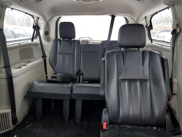 Photo 10 from auction – 2015 CHRYSLER TOWN & COU with VIN 2C4RC1BG7FR726998