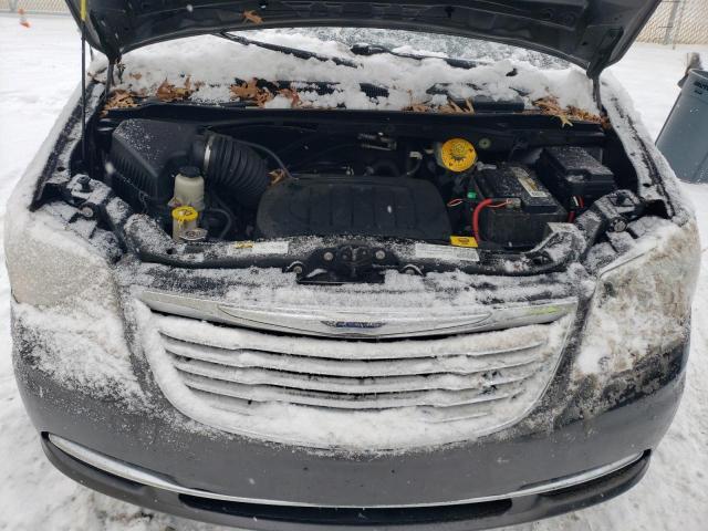 Photo 12 from auction – 2016 CHRYSLER TOWN & COU with VIN 2C4RC1BGXGR165469