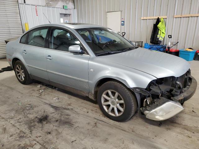 Photo 4 from auction – 2004 VOLKSWAGEN PASSAT GLS with VIN WVWPD63BX4P045513