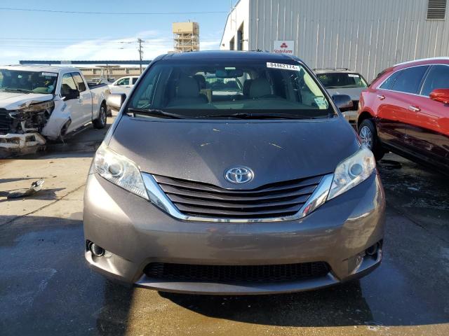 Photo 5 from auction – 2015 TOYOTA SIENNA LE with VIN 5TDKK3DC2FS606236