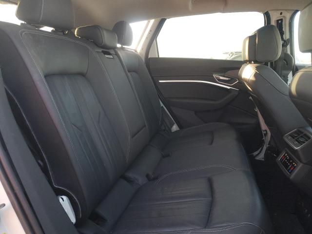 Photo 11 from auction – 2022 AUDI E-TRON PRE with VIN WA1AAAGE7NB043670