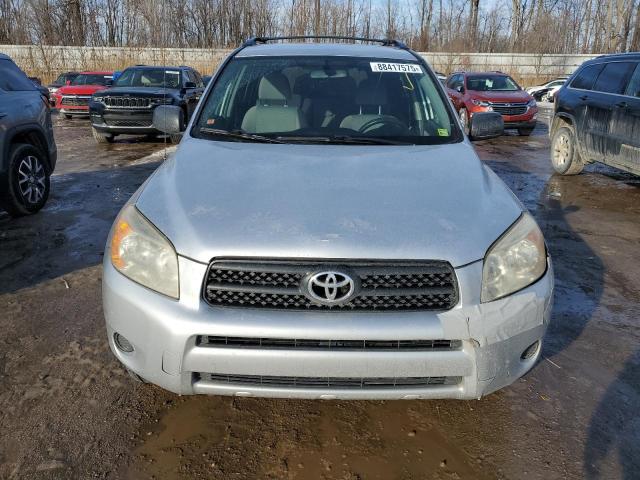 Photo 5 from auction – 2006 TOYOTA RAV4 with VIN JTMBD33V865051246