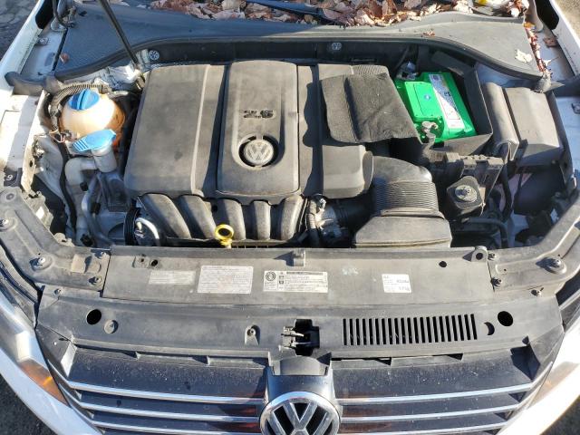 Photo 11 from auction – 2014 VOLKSWAGEN PASSAT S with VIN 1VWAP7A3XEC014783