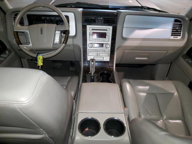 Photo 8 from auction – 2010 LINCOLN NAVIGATOR with VIN 5LMJJ2J59AEJ07178