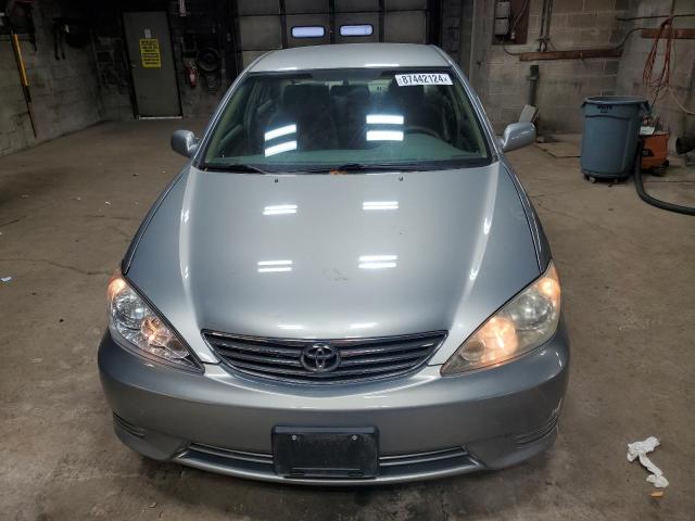 Photo 5 from auction – 2005 TOYOTA CAMRY LE with VIN 4T1BE30K65U626337