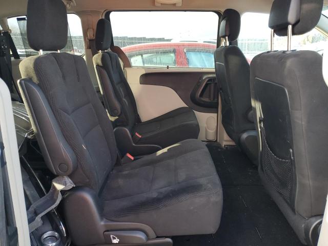 Photo 11 from auction – 2016 CHRYSLER TOWN & COU with VIN 2C4RC1BG9GR177287